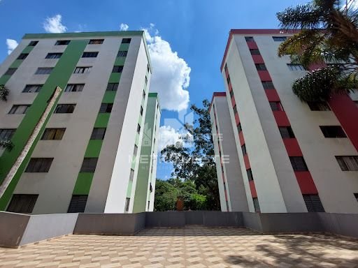 Apartamento em Vila Carmosina  -  São Paulo